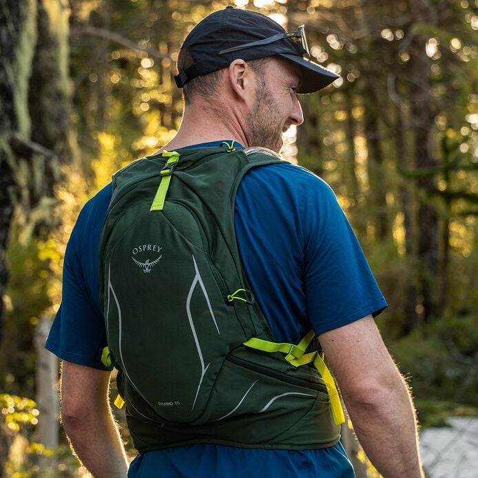 patagonia black hole cube small sale Patagonia Black Hole Cube 14L Basin Green W/ Fitz Trout
