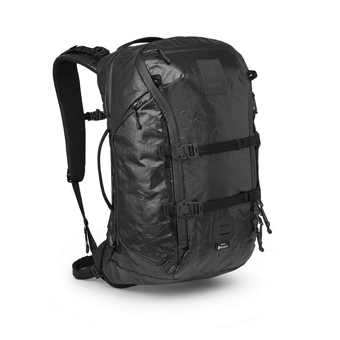 Osprey x Carryology Archeon 30