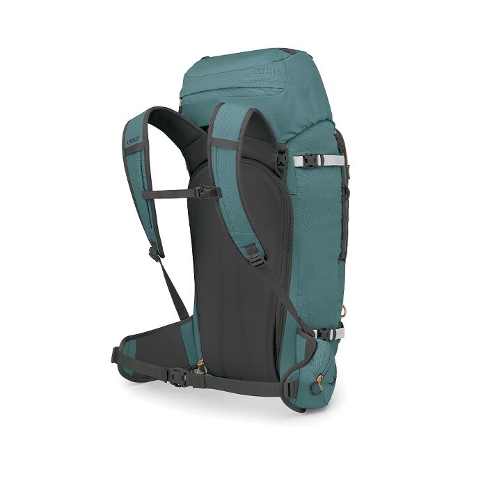 dimensions patagonia black hole Reviewing Patagonias Black Hole Duffels
