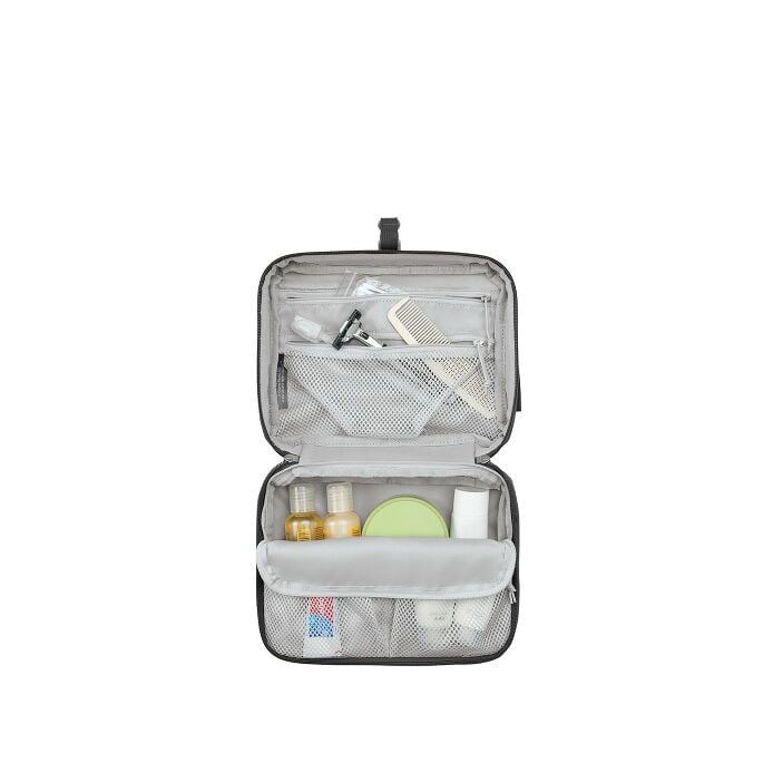 best long term travel toiletry bag These 13 Best Toiletry Bags for Every Type of Traveler