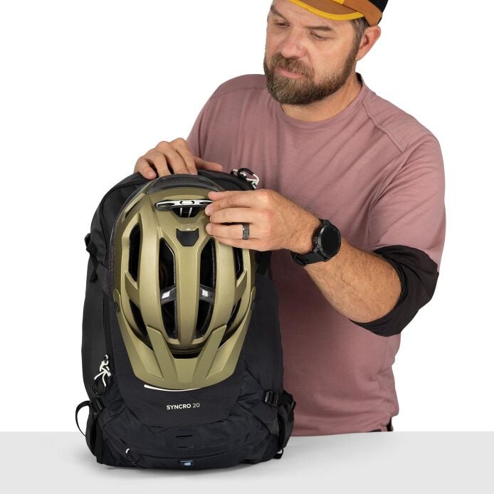 icon 1000 variant battlescar helmet ICON ONE THOUSAND | Based on northern European camouflage patterns and  treated with a heavy dose of distressing, the Airform Battlescar  motorcycle jacket is